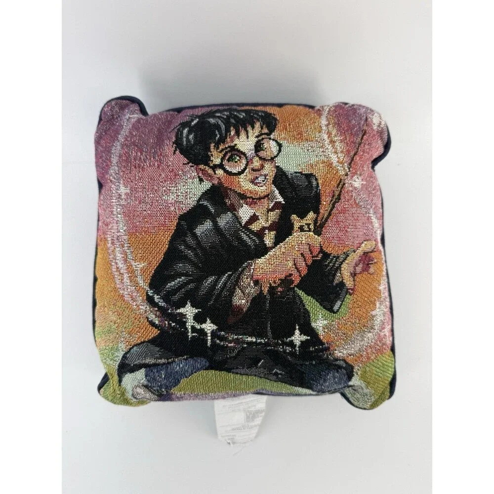 CLASSIC 2000 HARRY POTTER TAPESTRY THROW PILLOW 12